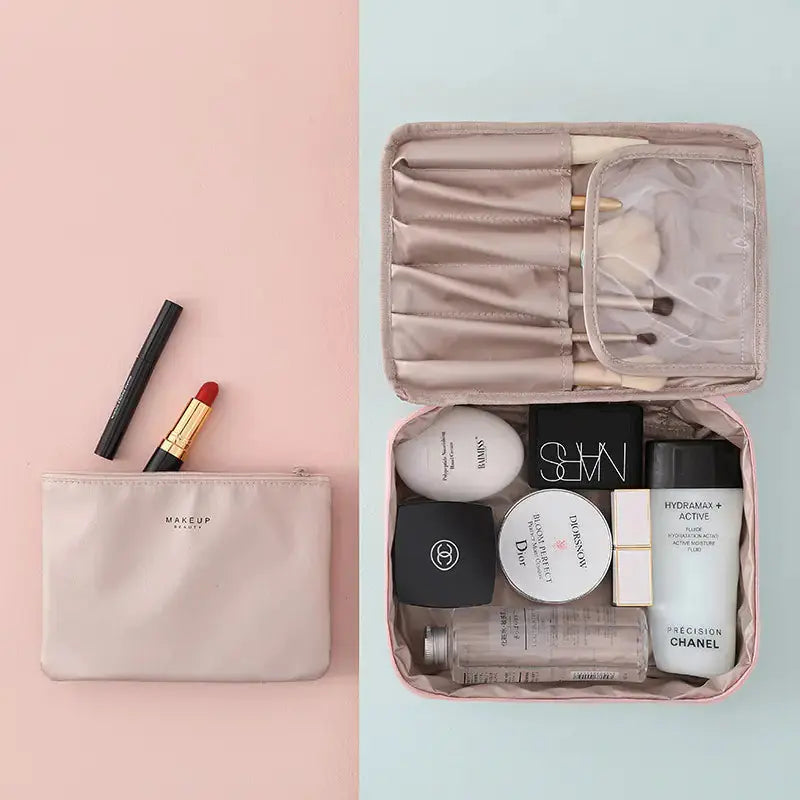 Portable Mini Makeup Bag - Cute and Versatile Design Blkhaven